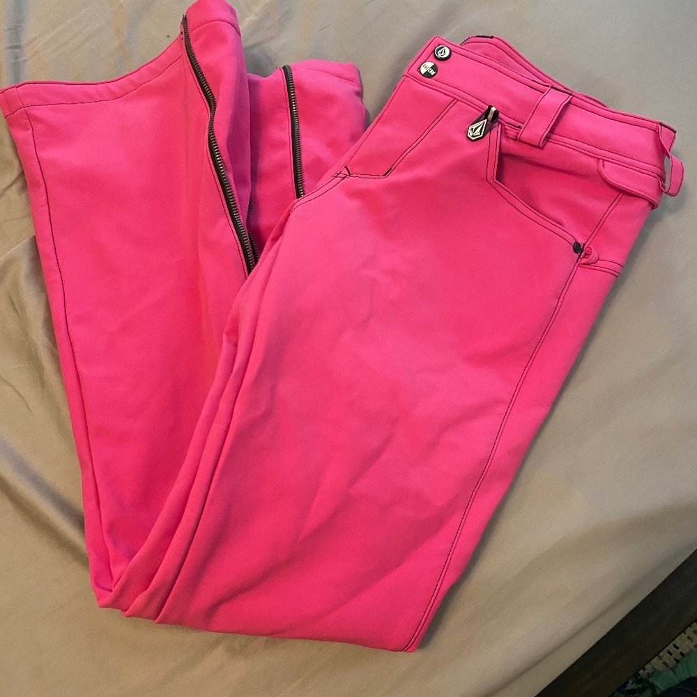 Snowboarding pants